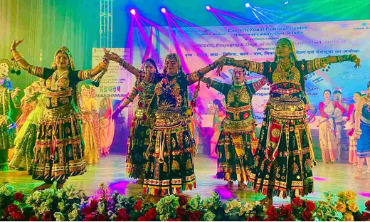 नृत्य, शिल्प और जायके का संगम : इंद्रधनुष में उमड़ी 500 लोक कलाकारों की टोली